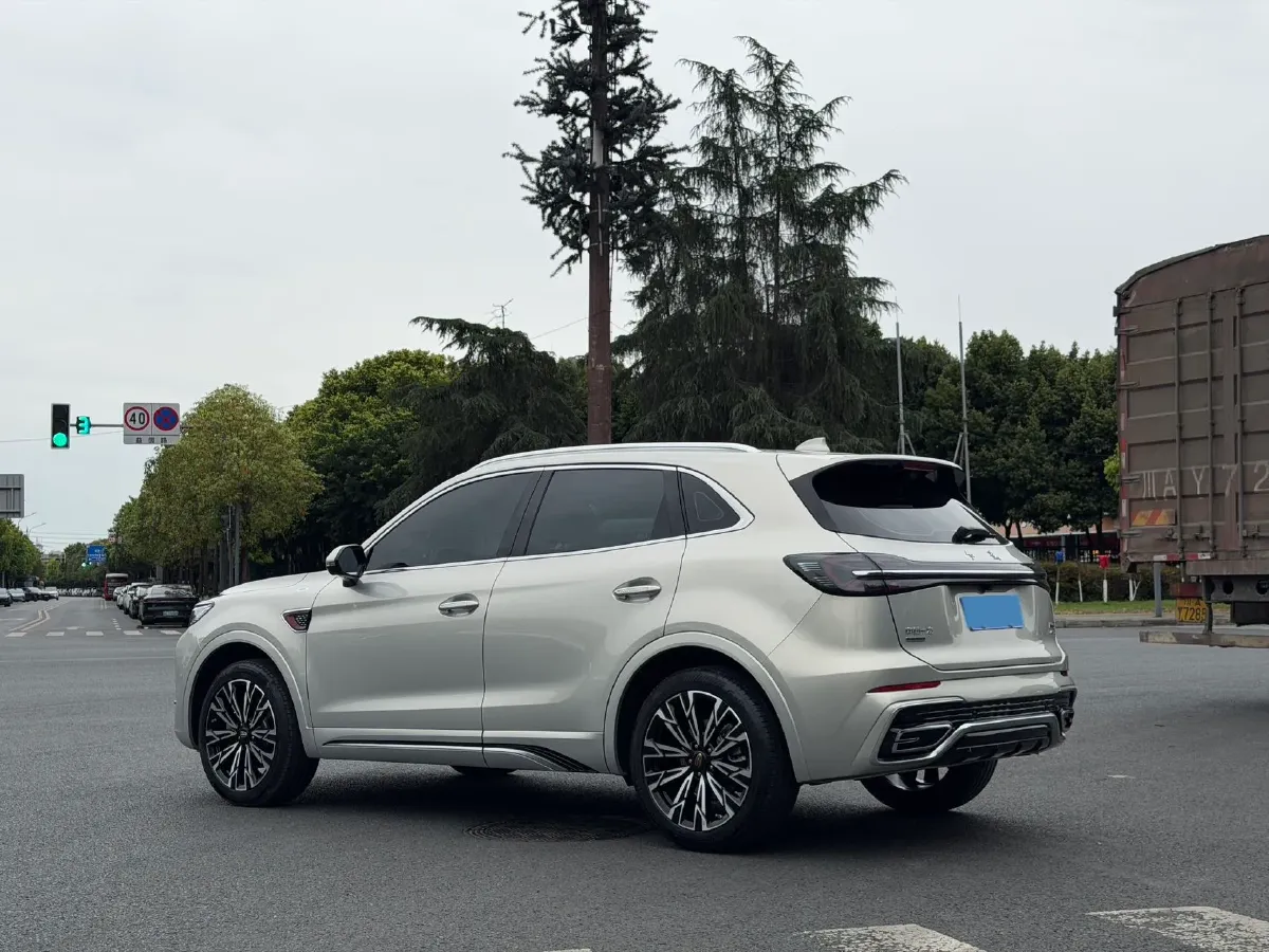 2023 HongQi HS5 2.0T 252HP L4 8AT,autocango,china used car exporter,china ev exporter,chinese used car exporter,chinese used ev exporter