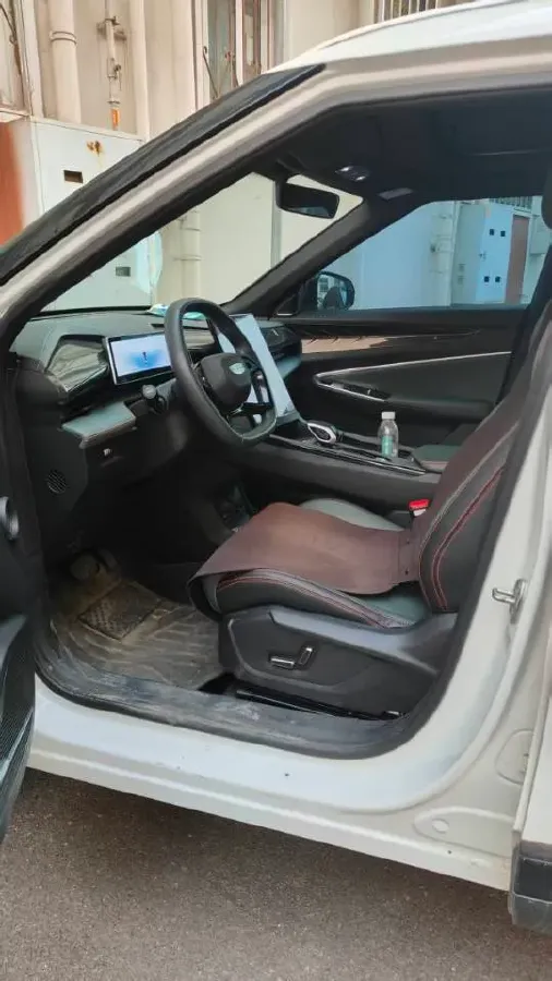 2024 Geely Azkarra 1.5T 181HP L4 7DCT,autocango,china used car exporter,china ev exporter,chinese used car exporter,chinese used ev exporter