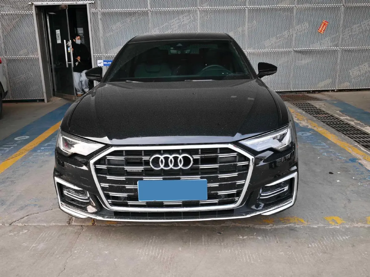 2019 Audi A6L 2.0T 190HP L4 7DCT,autocango,china used car exporter,china ev exporter,chinese used car exporter,chinese used ev exporter
