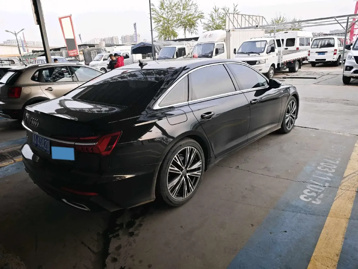 2019 Audi A6L 2.0T 190HP L4 7DCT,autocango,china used car exporter,china ev exporter,chinese used car exporter,chinese used ev exporter