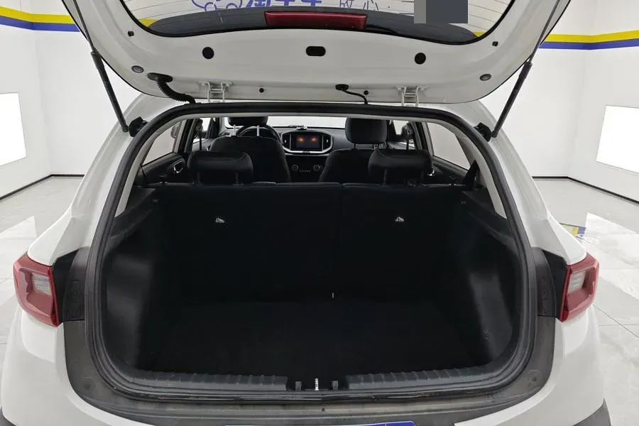 2021 Kia KX1 1.4L 100HP L4 6AT,autocango,china used car exporter,china ev exporter,chinese used car exporter,chinese used ev exporter