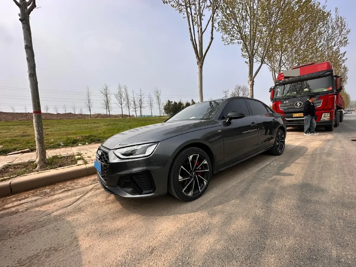 2022 Audi A4L 2.0T 190HP L4 7DCT,autocango,china used car exporter,china ev exporter,chinese used car exporter,chinese used ev exporter