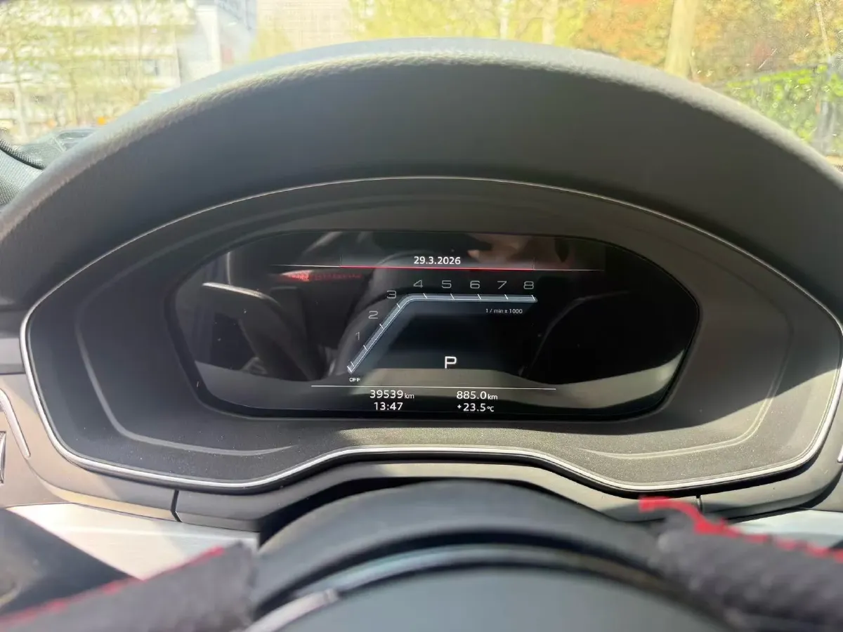 2022 Audi A4L 2.0T 190HP L4 7DCT,autocango,china used car exporter,china ev exporter,chinese used car exporter,chinese used ev exporter