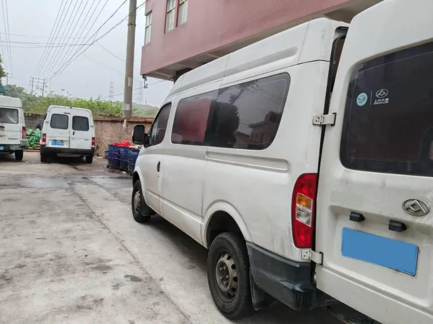 2020 MAXUS XinTu V80 2.5T 136HP L4 6MT,autocango,china used car exporter,china ev exporter,chinese used car exporter,chinese used ev exporter