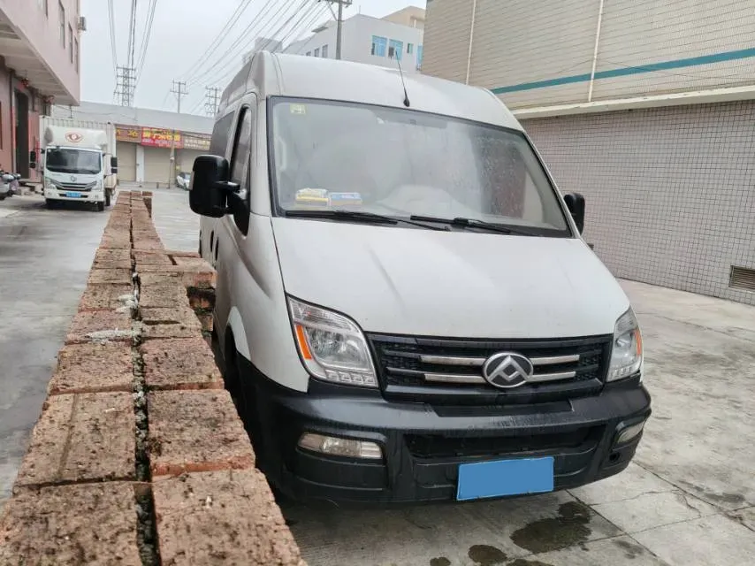 2020 MAXUS XinTu V80 2.5T 136HP L4 6MT,autocango,china used car exporter,china ev exporter,chinese used car exporter,chinese used ev exporter