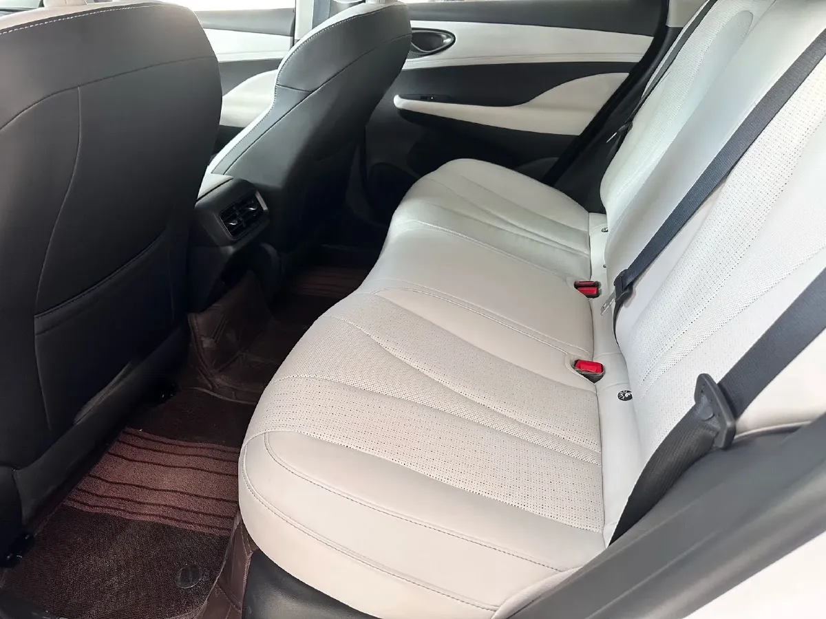 2025 BYD Seal05 DM-i 1.5L 101HP L4 E-CVT PHEV 7.68KWH,autocango,china used car exporter,china ev exporter,chinese used car exporter,chinese used ev exporter