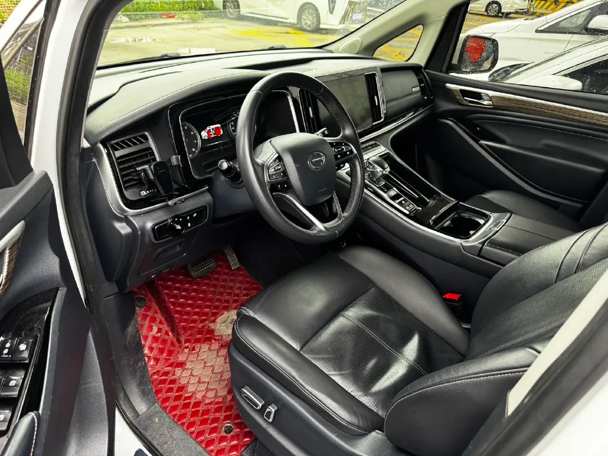 2021 GAC Trumpchi M8 2.0T 252HP L4 8AT,autocango,china used car exporter,china ev exporter,chinese used car exporter,chinese used ev exporter