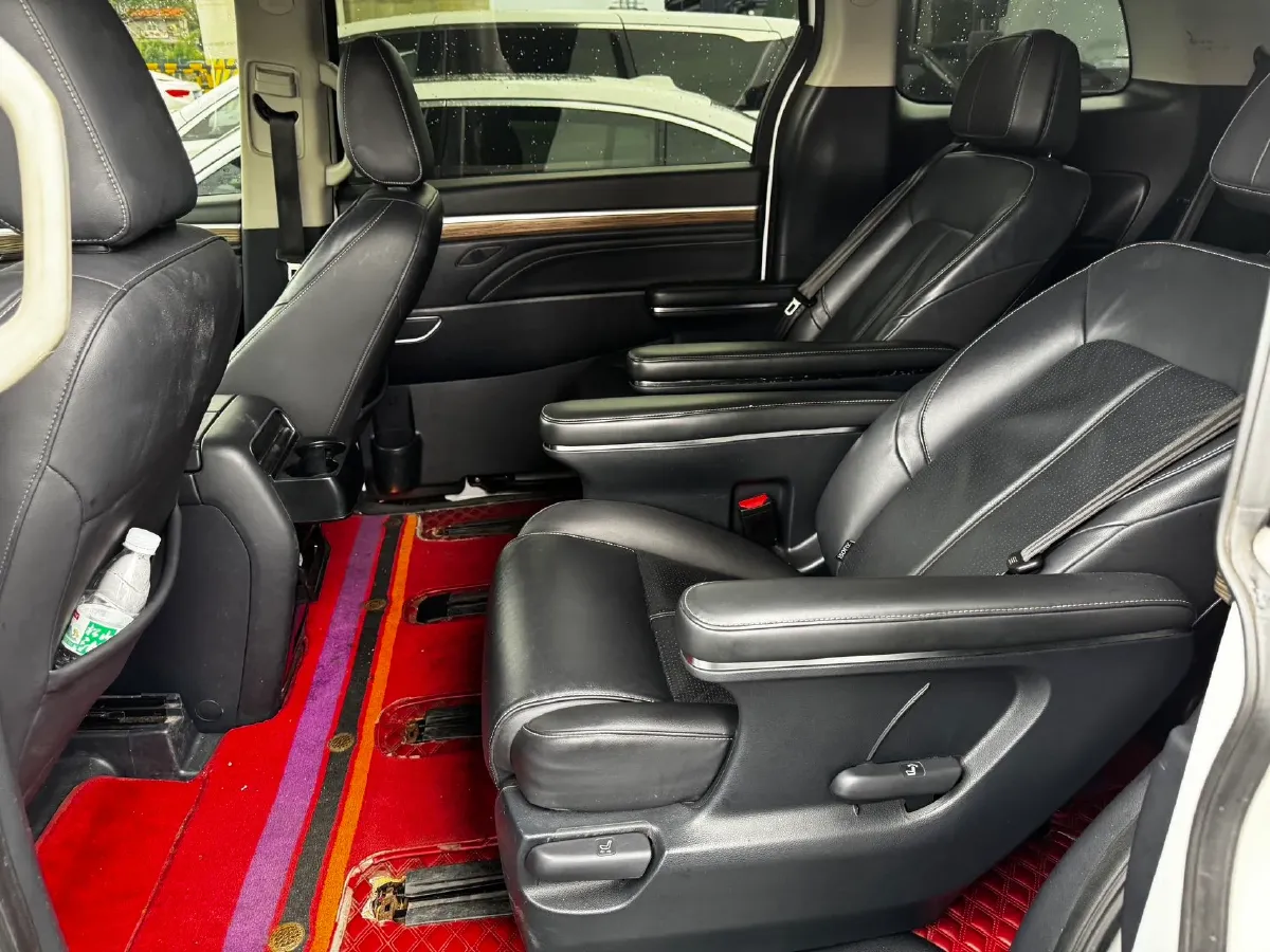 2021 GAC Trumpchi M8 2.0T 252HP L4 8AT,autocango,china used car exporter,china ev exporter,chinese used car exporter,chinese used ev exporter