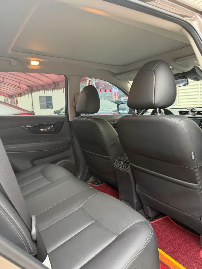 2021 Nissan X-Trail 2.0L 151HP L4 CVT,autocango,china used car exporter,china ev exporter,chinese used car exporter,chinese used ev exporter