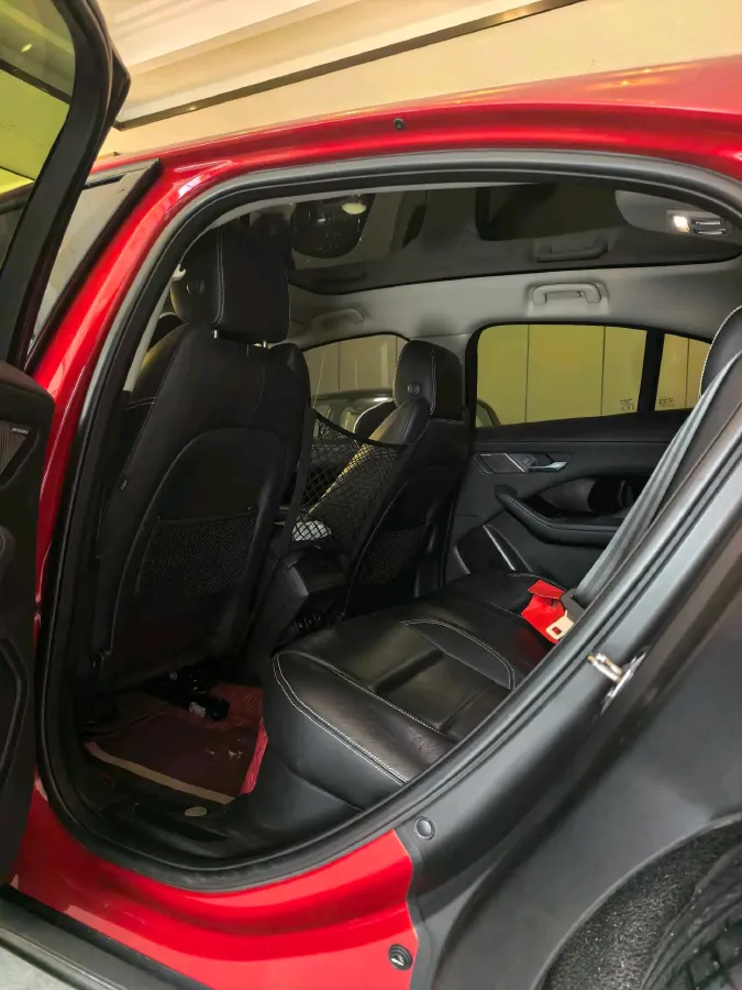 2018 Land Rover Range Rover Velar 2.0T 250HP L4 8AT,autocango,china used car exporter,china ev exporter,chinese used car exporter,chinese used ev exporter