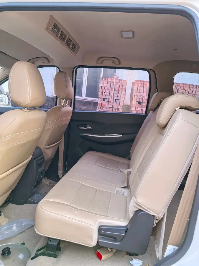 2019 WuLing HongGuang 1.5L 99HP L4 6MT,autocango,china used car exporter,china ev exporter,chinese used car exporter,chinese used ev exporter