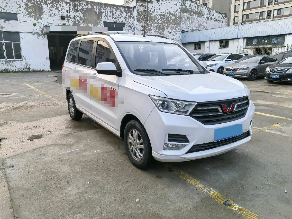 2019 WuLing HongGuang 1.5L 99HP L4 6MT,autocango,china used car exporter,china ev exporter,chinese used car exporter,chinese used ev exporter