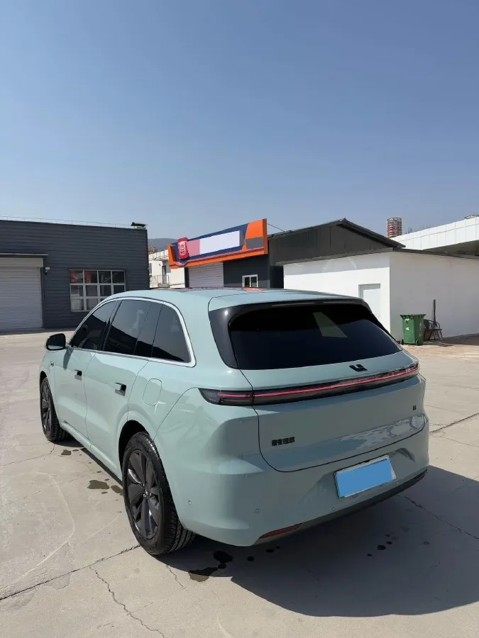 2024 Li L6 Range Extended 154HP L4 REEV 36.8KWH,autocango,china used car exporter,china ev exporter,chinese used car exporter,chinese used ev exporter