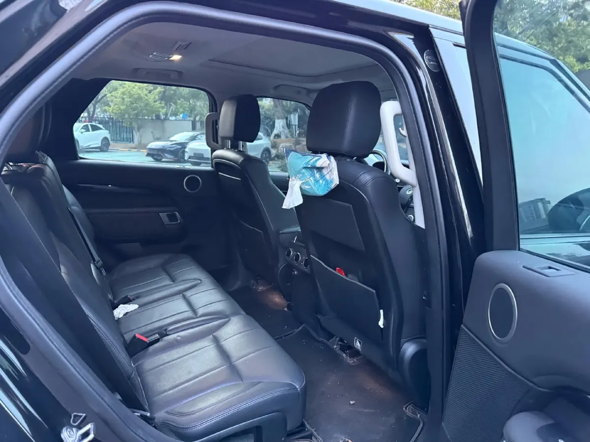 2020 Land Rover Discovery 3.0T 340HP V6 8AT,autocango,china used car exporter,china ev exporter,chinese used car exporter,chinese used ev exporter