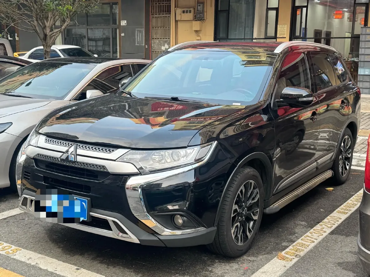 2019 Mitsubishi Outlander 2.0L 166HP L4 CVT,autocango,china used car exporter,china ev exporter,chinese used car exporter,chinese used ev exporter