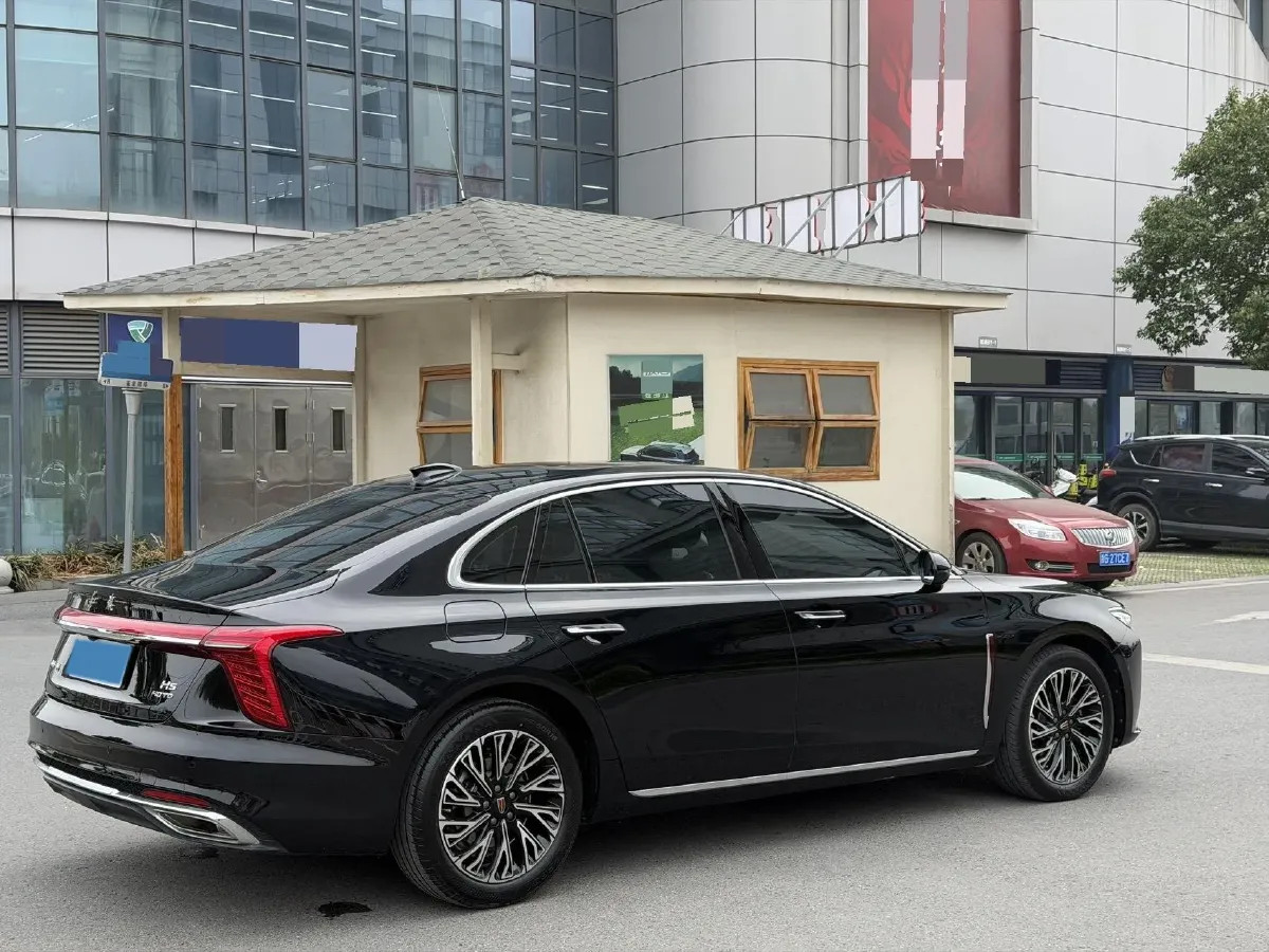 2025 HongQi H5 1.5T 169HP L4 1DHT Hybrid,autocango,china used car exporter,china ev exporter,chinese used car exporter,chinese used ev exporter