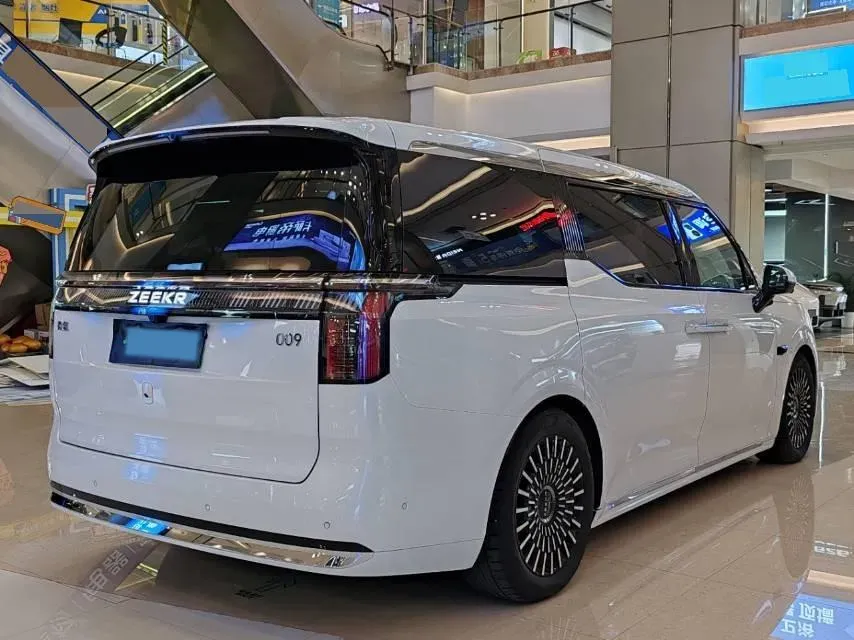 2024 Zeekr 009 BEV 108KWH,autocango,china used car exporter,china ev exporter,chinese used car exporter,chinese used ev exporter