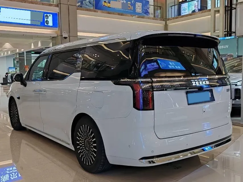 2024 Zeekr 009 BEV 108KWH,autocango,china used car exporter,china ev exporter,chinese used car exporter,chinese used ev exporter