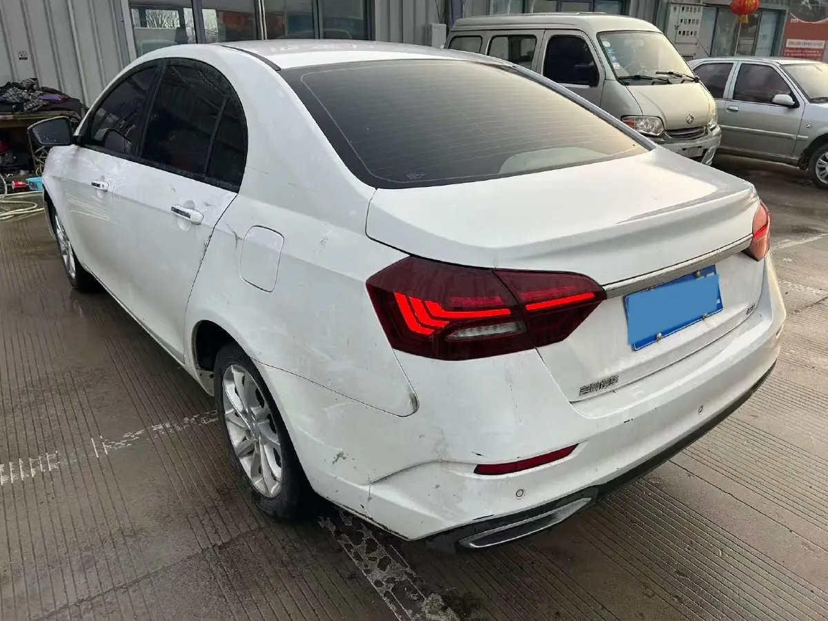 2021 BaoJun 530 1.5T 147HP L4 CVT,autocango,china used car exporter,china ev exporter,chinese used car exporter,chinese used ev exporter