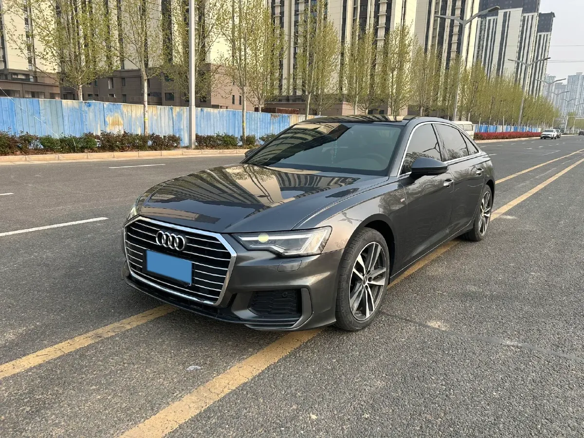 2021 Audi A6L 2.0T 190HP L4 7DCT,autocango,china used car exporter,china ev exporter,chinese used car exporter,chinese used ev exporter