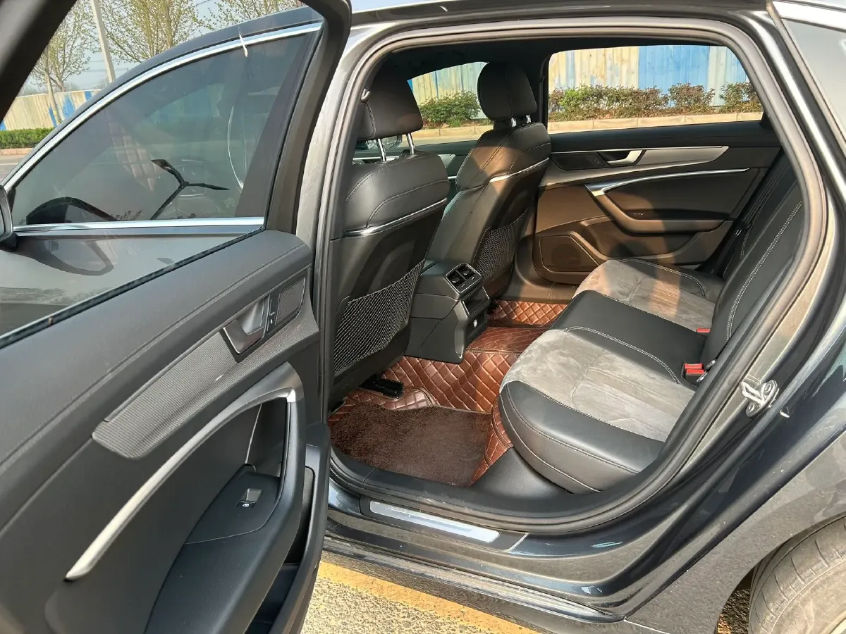 2021 Audi A6L 2.0T 190HP L4 7DCT,autocango,china used car exporter,china ev exporter,chinese used car exporter,chinese used ev exporter