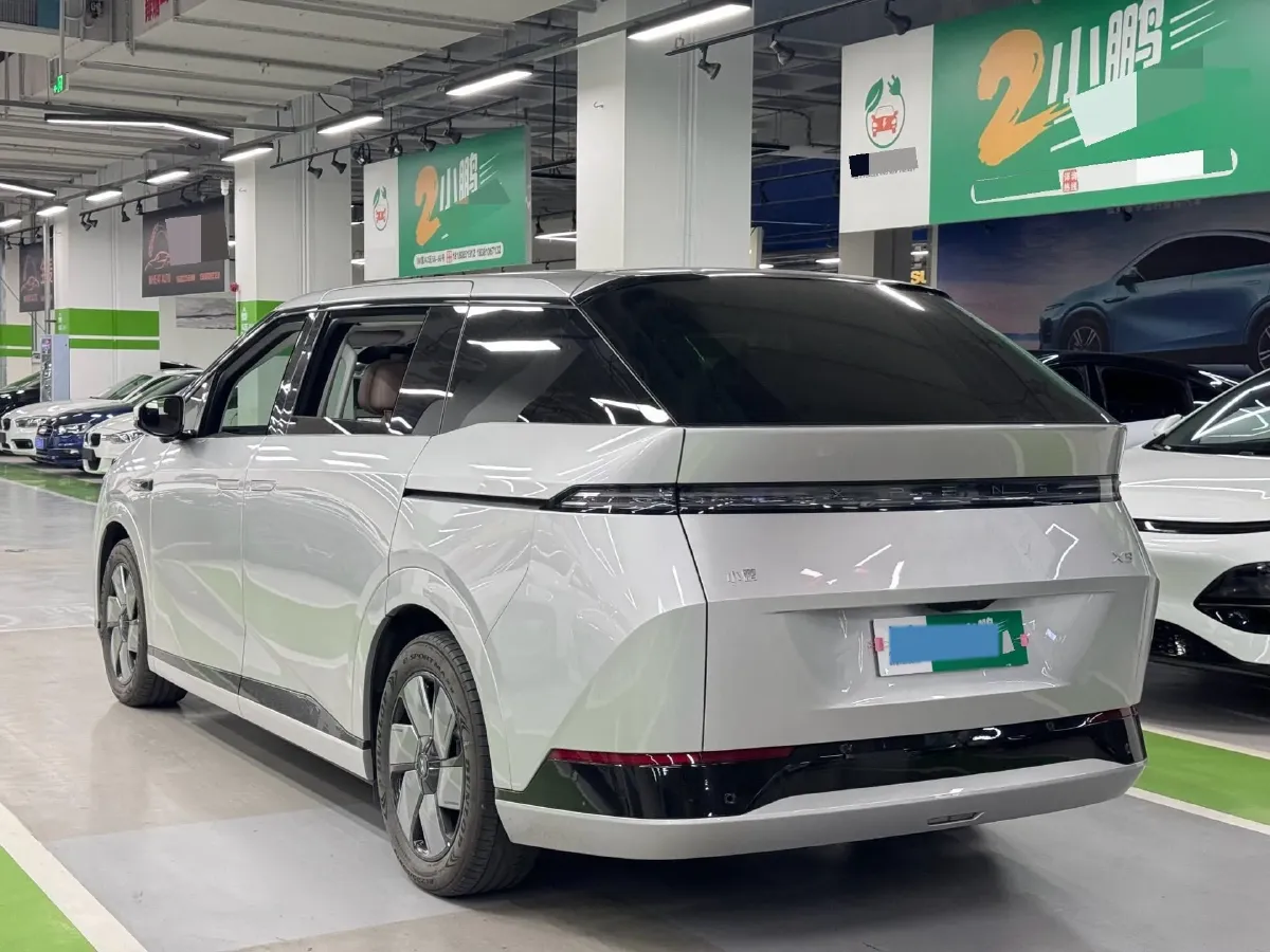 2024 Xpeng X9 BEV 84.5KWH,autocango,china used car exporter,china ev exporter,chinese used car exporter,chinese used ev exporter