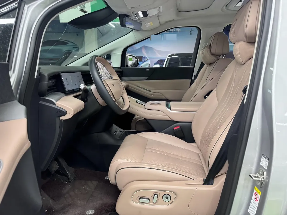 2024 Xpeng X9 BEV 84.5KWH,autocango,china used car exporter,china ev exporter,chinese used car exporter,chinese used ev exporter