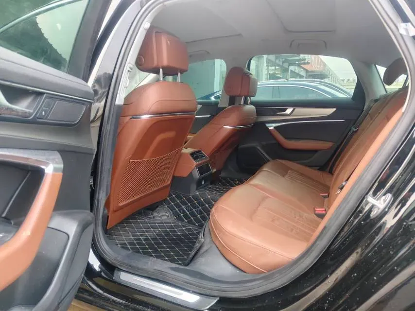 2019 Mercedes-Benz GLC Class 2.0T 245HP L4 9AT,autocango,china used car exporter,china ev exporter,chinese used car exporter,chinese used ev exporter