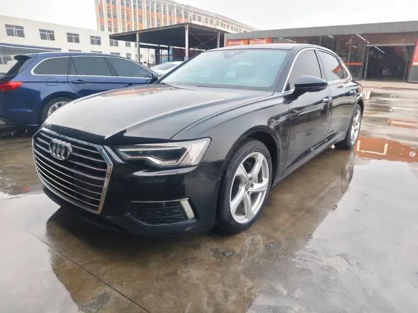 2019 Mercedes-Benz GLC Class 2.0T 245HP L4 9AT,autocango,china used car exporter,china ev exporter,chinese used car exporter,chinese used ev exporter