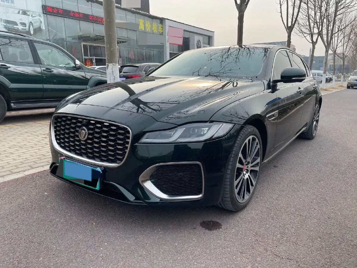 2021 Jaguar XFL 2.0T 250HP L4 8AT,autocango,china used car exporter,china ev exporter,chinese used car exporter,chinese used ev exporter
