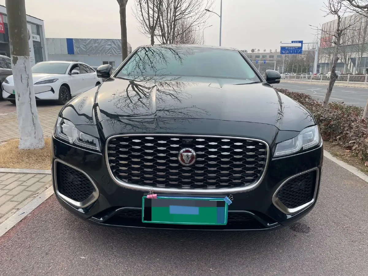 2021 Jaguar XFL 2.0T 250HP L4 8AT,autocango,china used car exporter,china ev exporter,chinese used car exporter,chinese used ev exporter