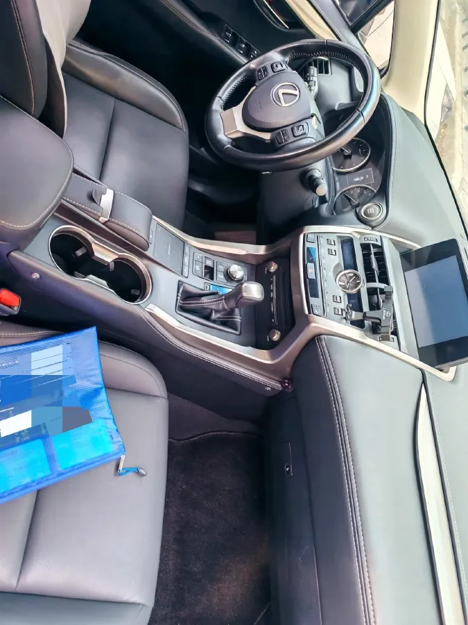 2017 Lexus NX 2.0T 238HP L4 6AT,autocango,china used car exporter,china ev exporter,chinese used car exporter,chinese used ev exporter