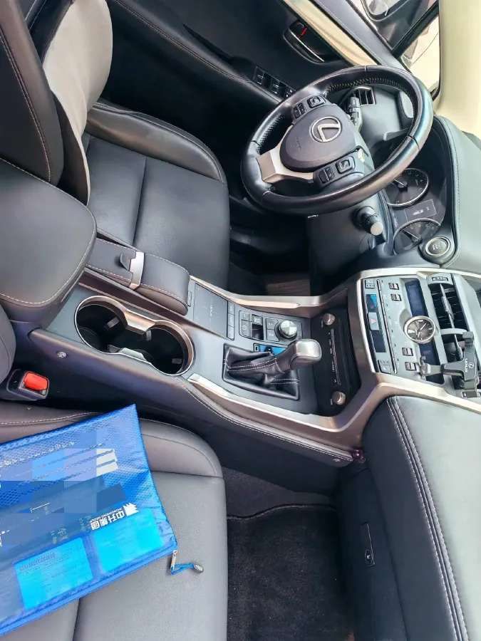 2017 Lexus NX 2.0T 238HP L4 6AT,autocango,china used car exporter,china ev exporter,chinese used car exporter,chinese used ev exporter