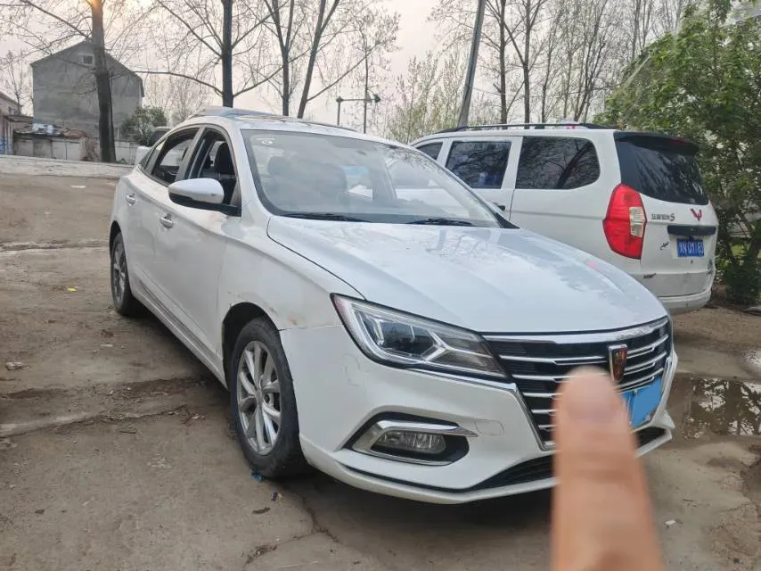 2020 Roewe i5 1.5L 120HP L4 CVT,autocango,china used car exporter,china ev exporter,chinese used car exporter,chinese used ev exporter