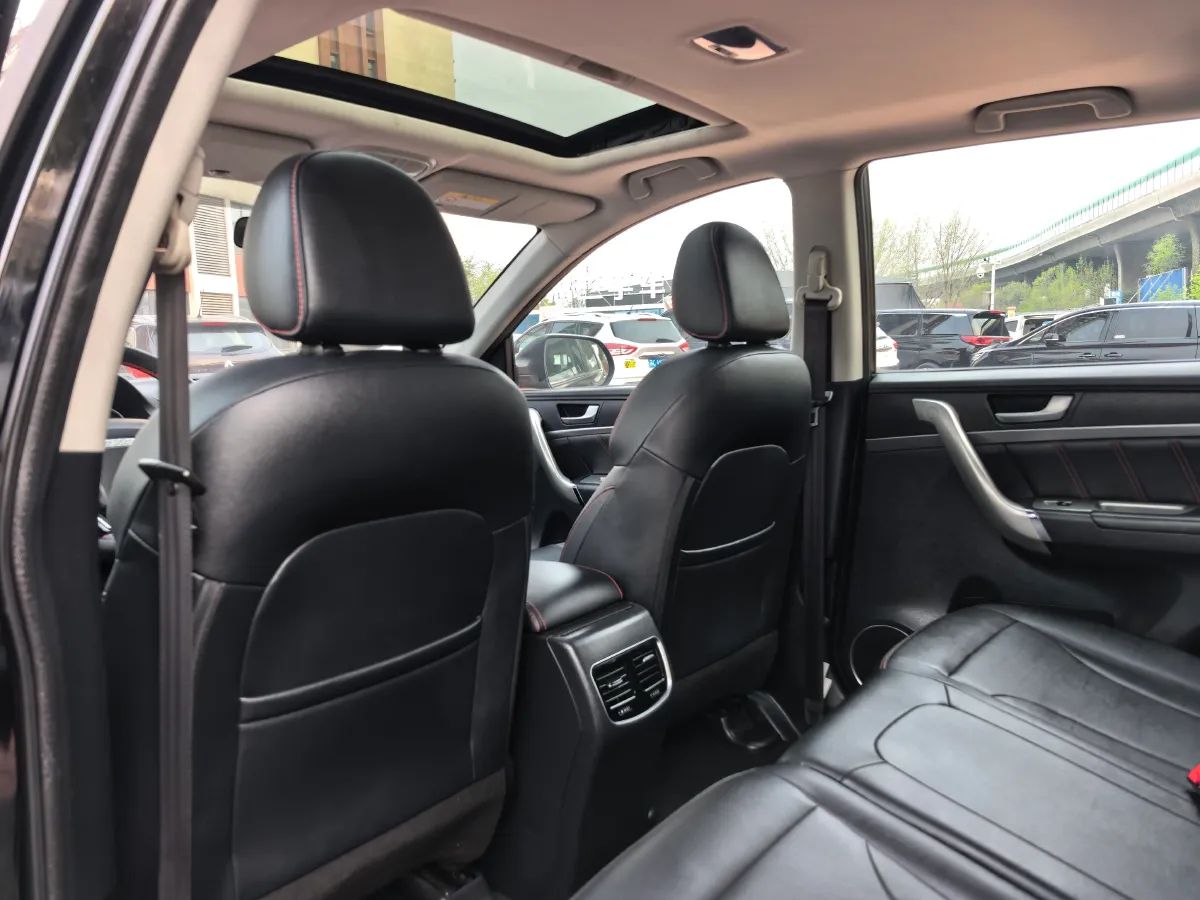 2019 Haval M6 1.5T 150HP L4 6MT,autocango,china used car exporter,china ev exporter,chinese used car exporter,chinese used ev exporter