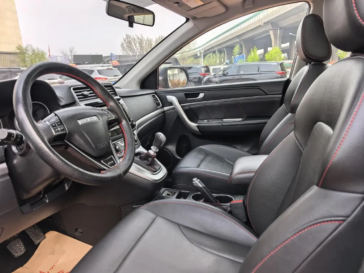 2019 Haval M6 1.5T 150HP L4 6MT,autocango,china used car exporter,china ev exporter,chinese used car exporter,chinese used ev exporter