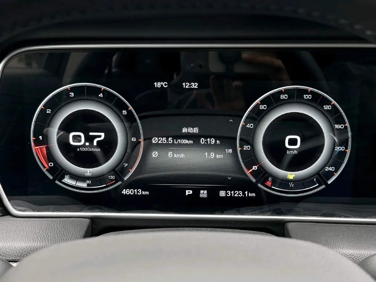 2019 HongQi HS5 2.0T 224HP L4 6AT,autocango,china used car exporter,china ev exporter,chinese used car exporter,chinese used ev exporter