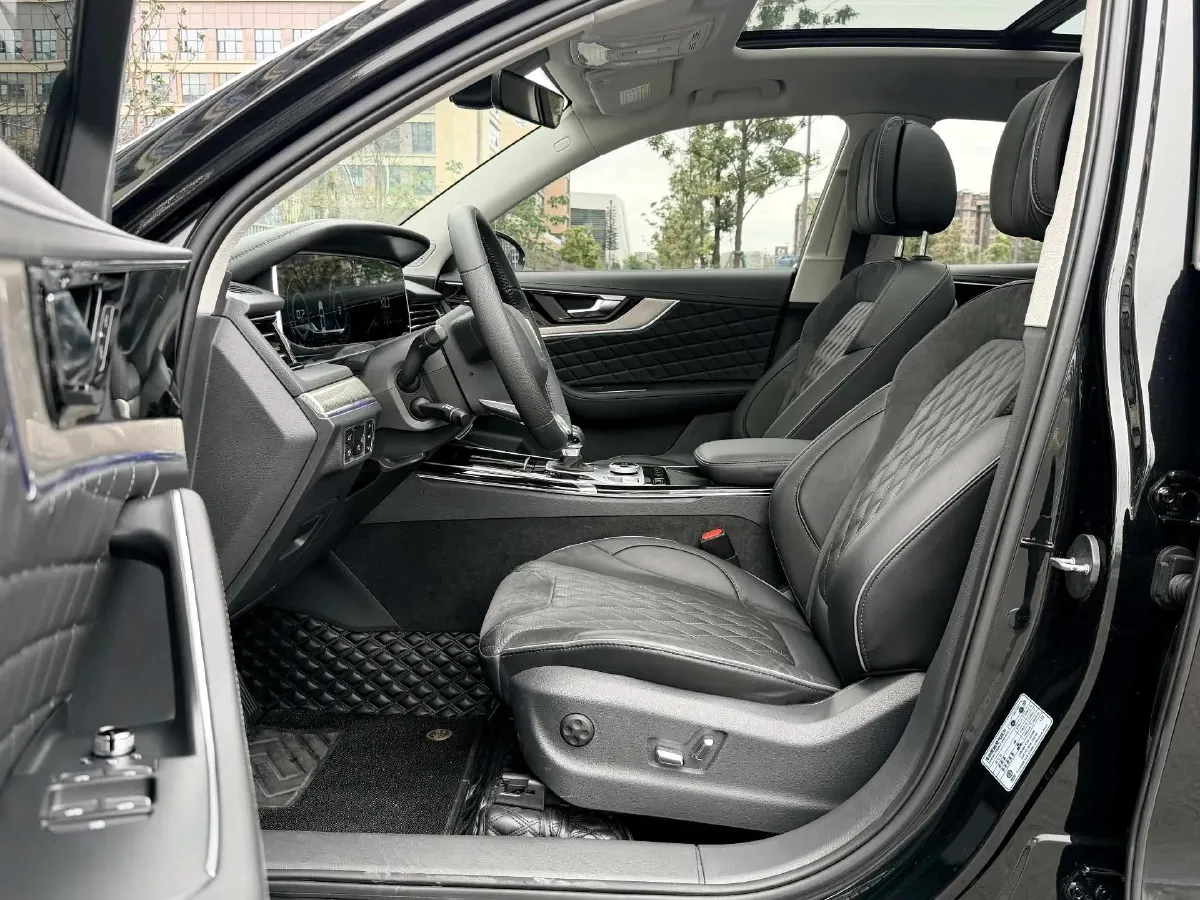 2019 HongQi HS5 2.0T 224HP L4 6AT,autocango,china used car exporter,china ev exporter,chinese used car exporter,chinese used ev exporter