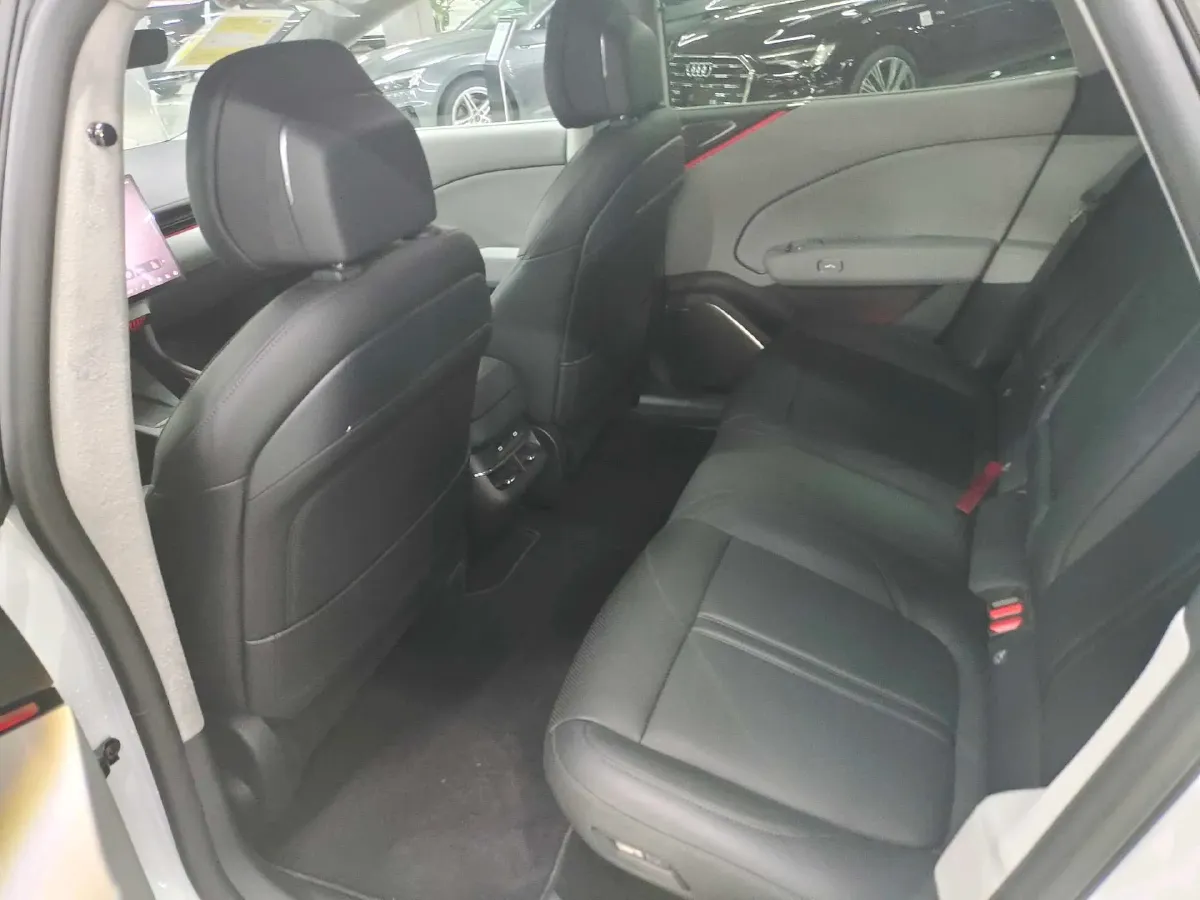 2025 Zeekr 007 BEV 100KWH,autocango,china used car exporter,china ev exporter,chinese used car exporter,chinese used ev exporter