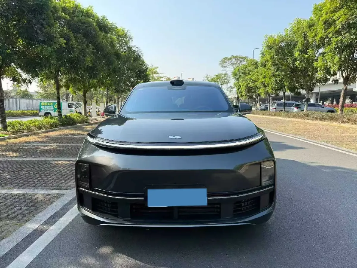 2024 Volvo S60 2.0T 197HP L4 7DCT,autocango,china used car exporter,china ev exporter,chinese used car exporter,chinese used ev exporter