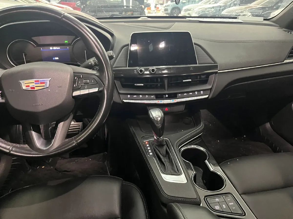 2021 Cadillac CT4 2.0T 237HP L4 8AT,autocango,china used car exporter,china ev exporter,chinese used car exporter,chinese used ev exporter