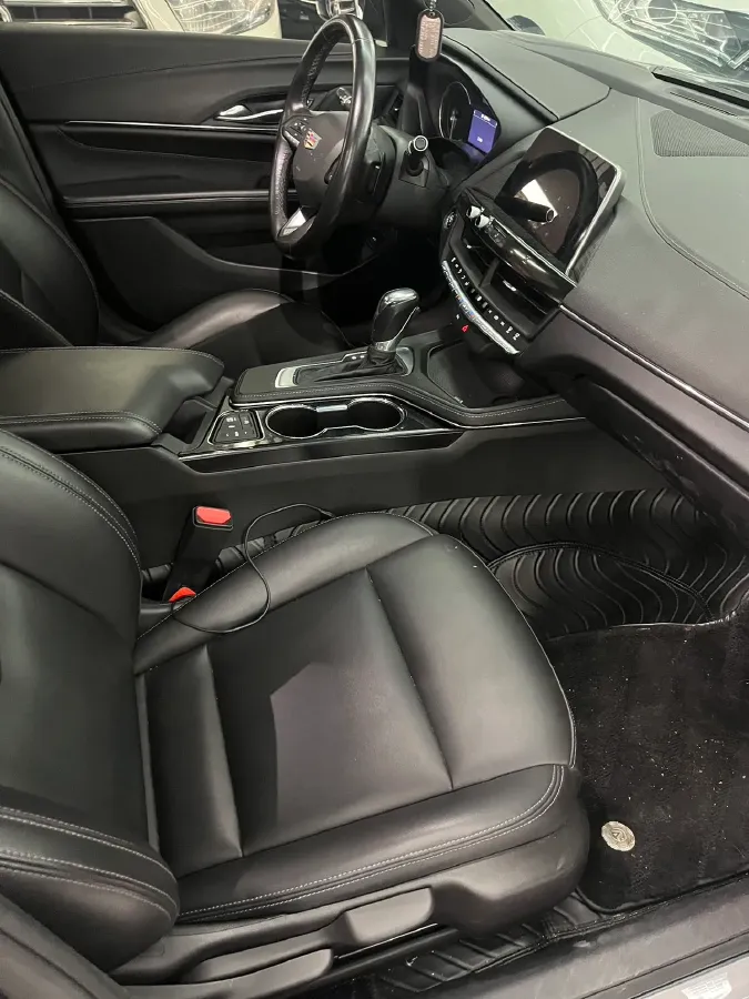 2021 Cadillac CT4 2.0T 237HP L4 8AT,autocango,china used car exporter,china ev exporter,chinese used car exporter,chinese used ev exporter