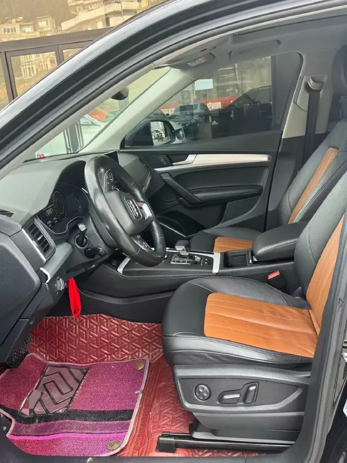 2020 Audi Q5L 2.0T 190HP L4 7DCT,autocango,china used car exporter,china ev exporter,chinese used car exporter,chinese used ev exporter