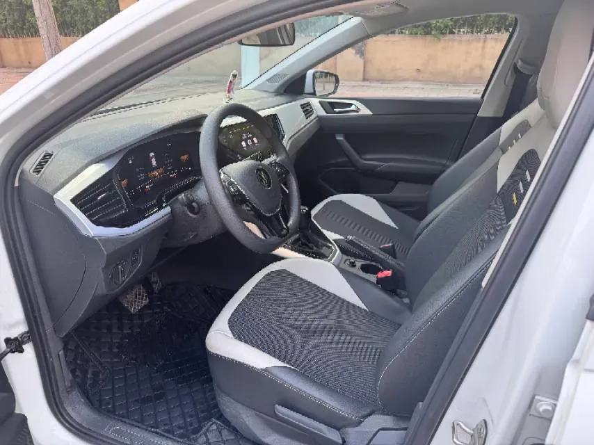 2023 Volkswagen Polo 1.5L 113HP L4 6AT,autocango,china used car exporter,china ev exporter,chinese used car exporter,chinese used ev exporter