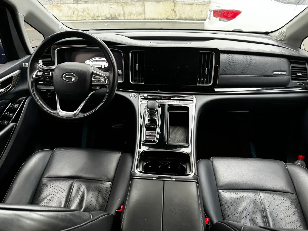 2021 GAC Trumpchi M8 2.0T 252HP L4 8AT,autocango,china used car exporter,china ev exporter,chinese used car exporter,chinese used ev exporter