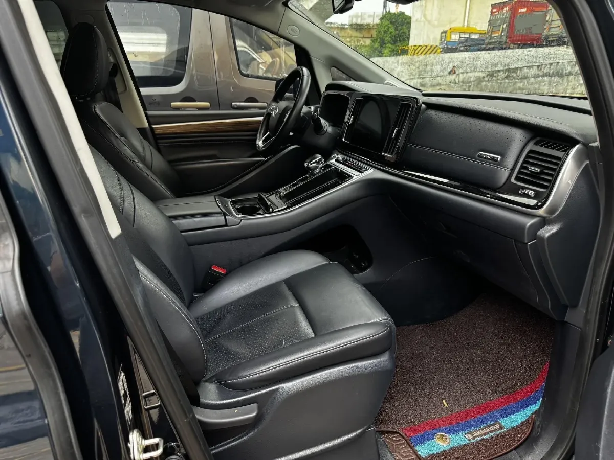 2021 GAC Trumpchi M8 2.0T 252HP L4 8AT,autocango,china used car exporter,china ev exporter,chinese used car exporter,chinese used ev exporter