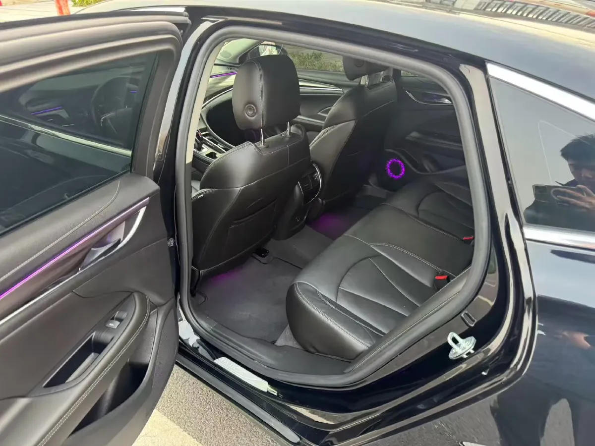 2022 Buick Larcosse 2.0T 237HP L4 9AT,autocango,china used car exporter,china ev exporter,chinese used car exporter,chinese used ev exporter