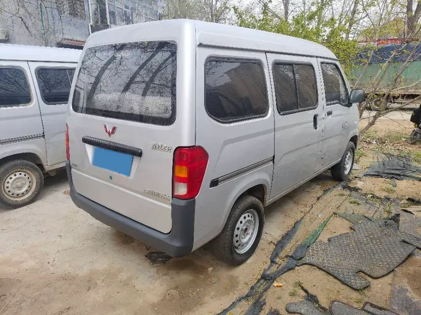 2023 WuLing ZhiGuang 1.5L 102HP L4 5MT,autocango,china used car exporter,china ev exporter,chinese used car exporter,chinese used ev exporter