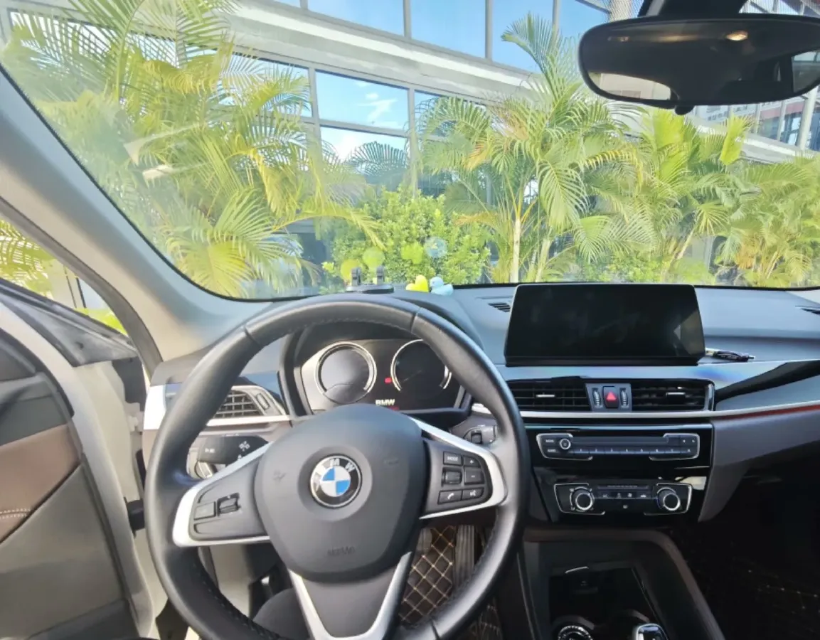 2022 BMW X1 1.5T 140HP L3 7DCT,autocango,china used car exporter,china ev exporter,chinese used car exporter,chinese used ev exporter