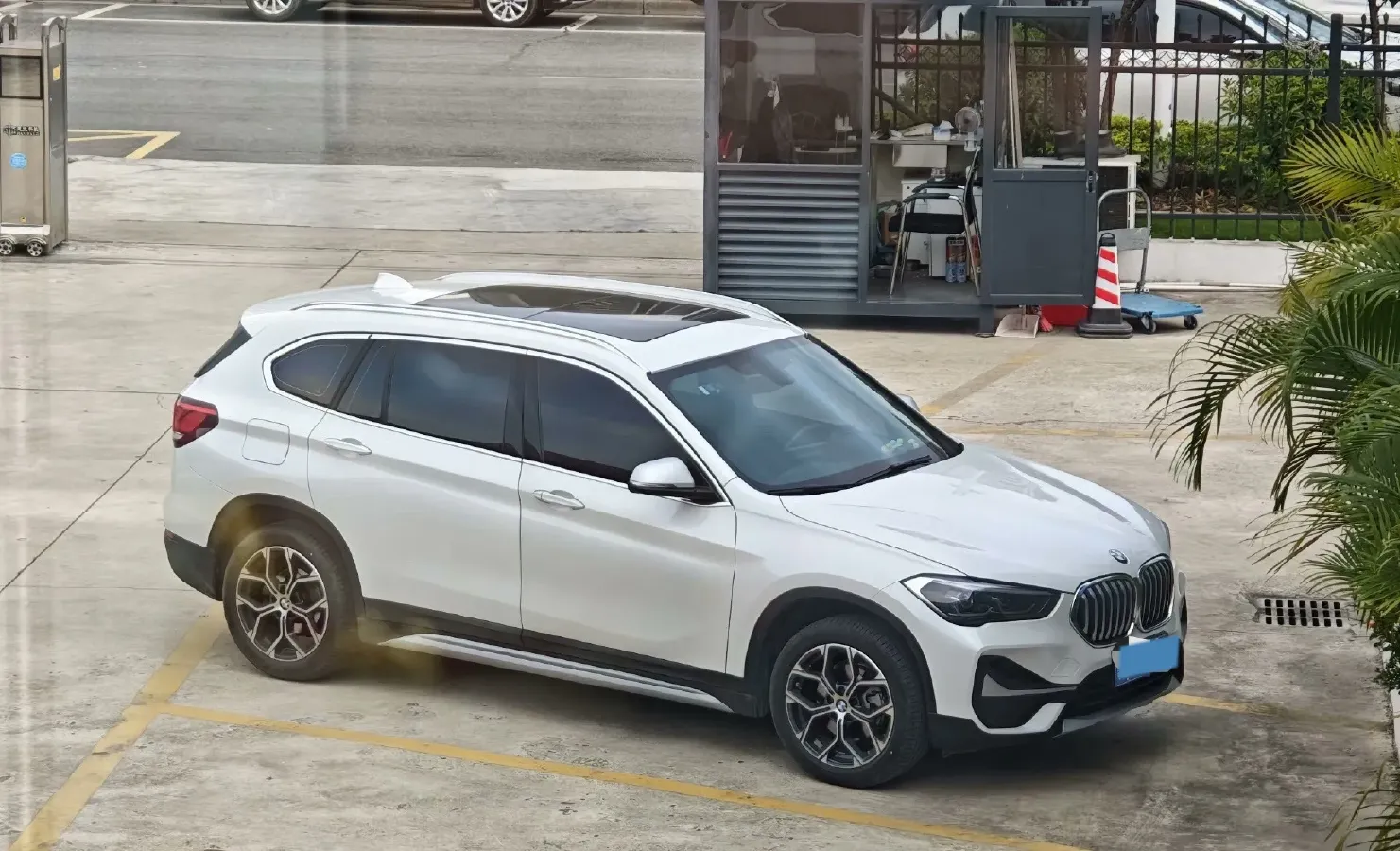 2022 BMW X1 1.5T 140HP L3 7DCT,autocango,china used car exporter,china ev exporter,chinese used car exporter,chinese used ev exporter